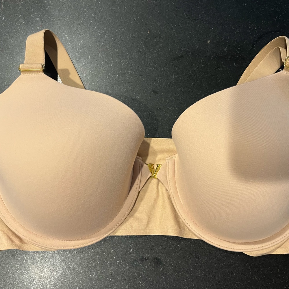 Victoria's Secret Tan Front Closure Bra with Molded Cups